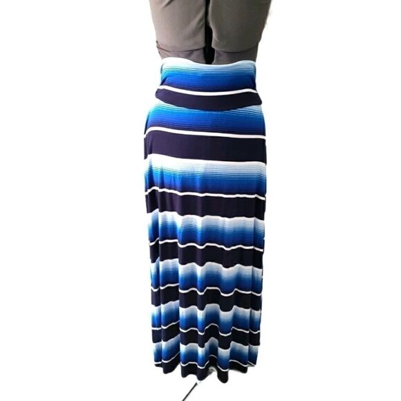 Merona skirt  - Picture 1 of 2